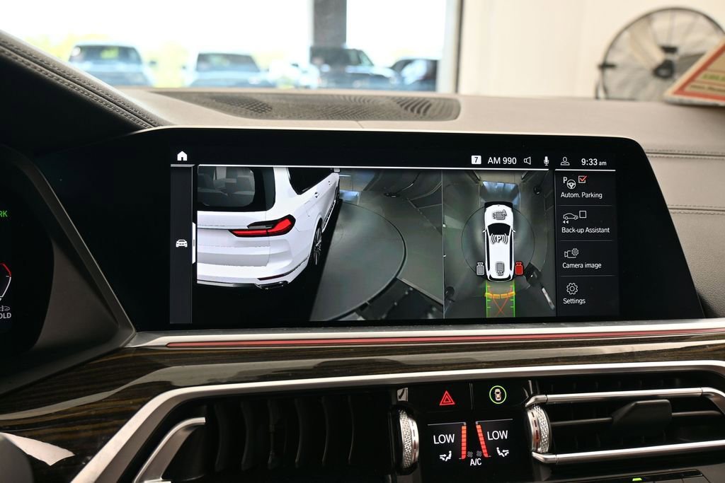 Used 2020 BMW X7 xDrive40i w/ Premium Package AWD/4WD image 21