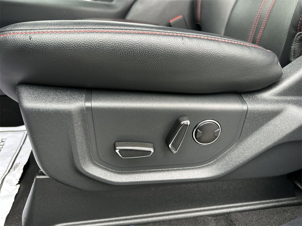 Used 2024 Ford Expedition Max Limited image 12