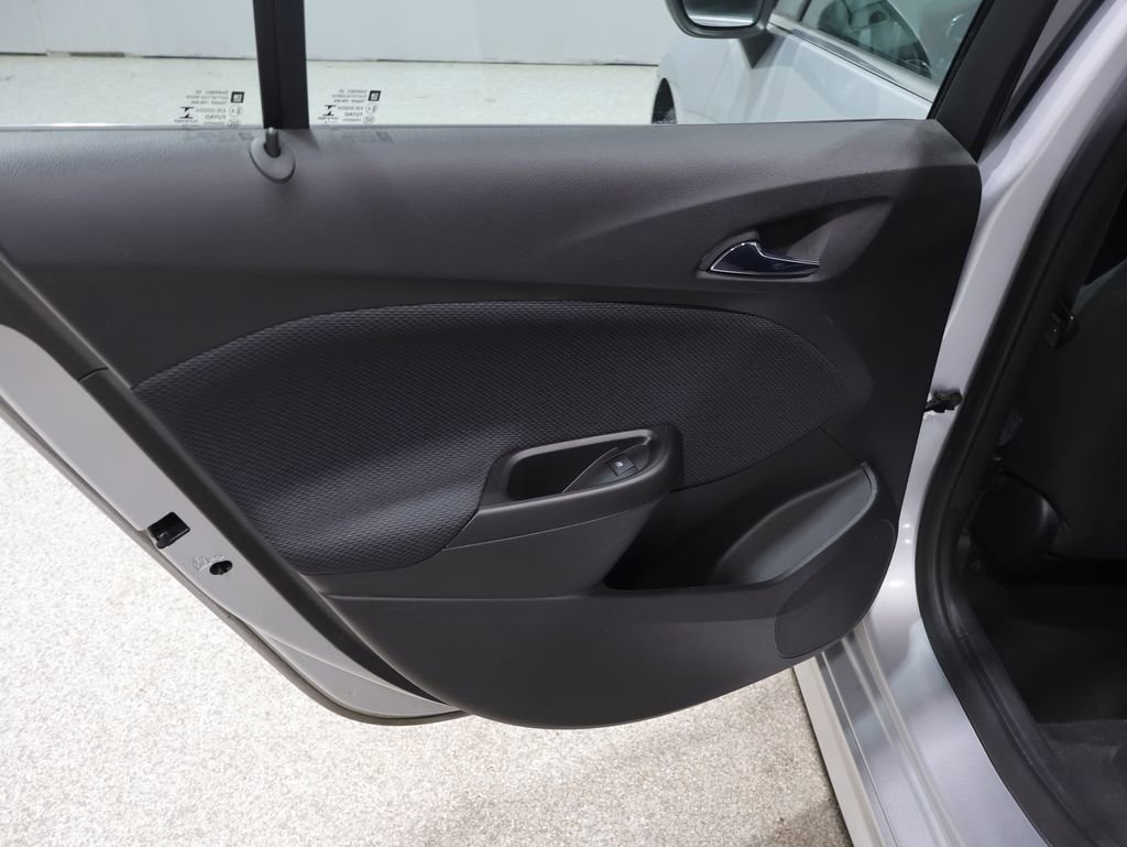 Used 2016 Chevrolet Cruze LT w/ Convenience Package image 19