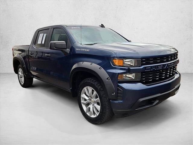 Used 2020 Chevrolet Silverado 1500 Custom w/ Custom Value Package AWD/4WD image 3