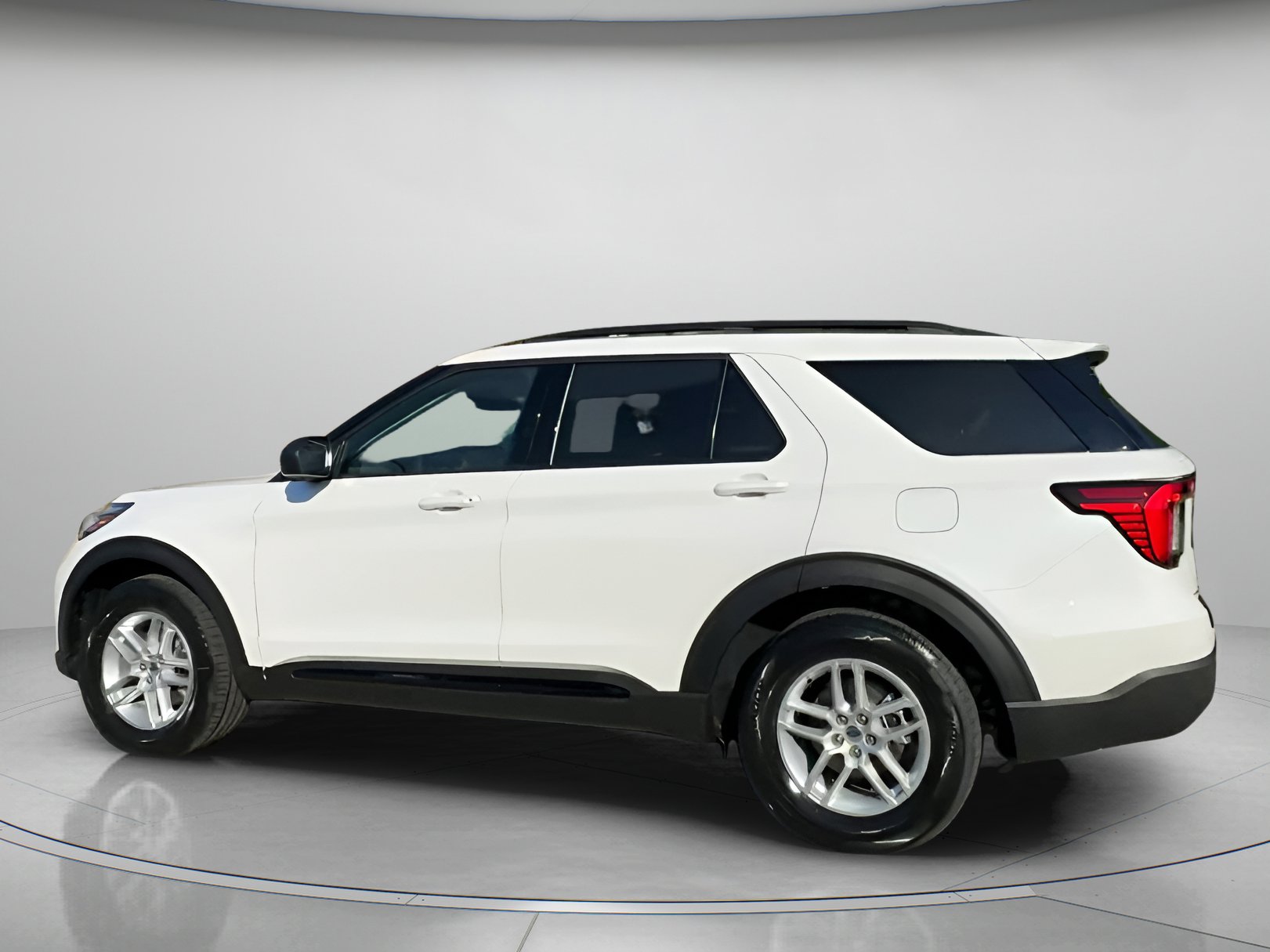 New 2026 Ford Explorer Active RWD image 19