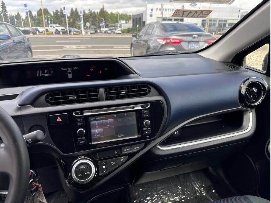 Used 2015 Toyota Prius C Two image 11