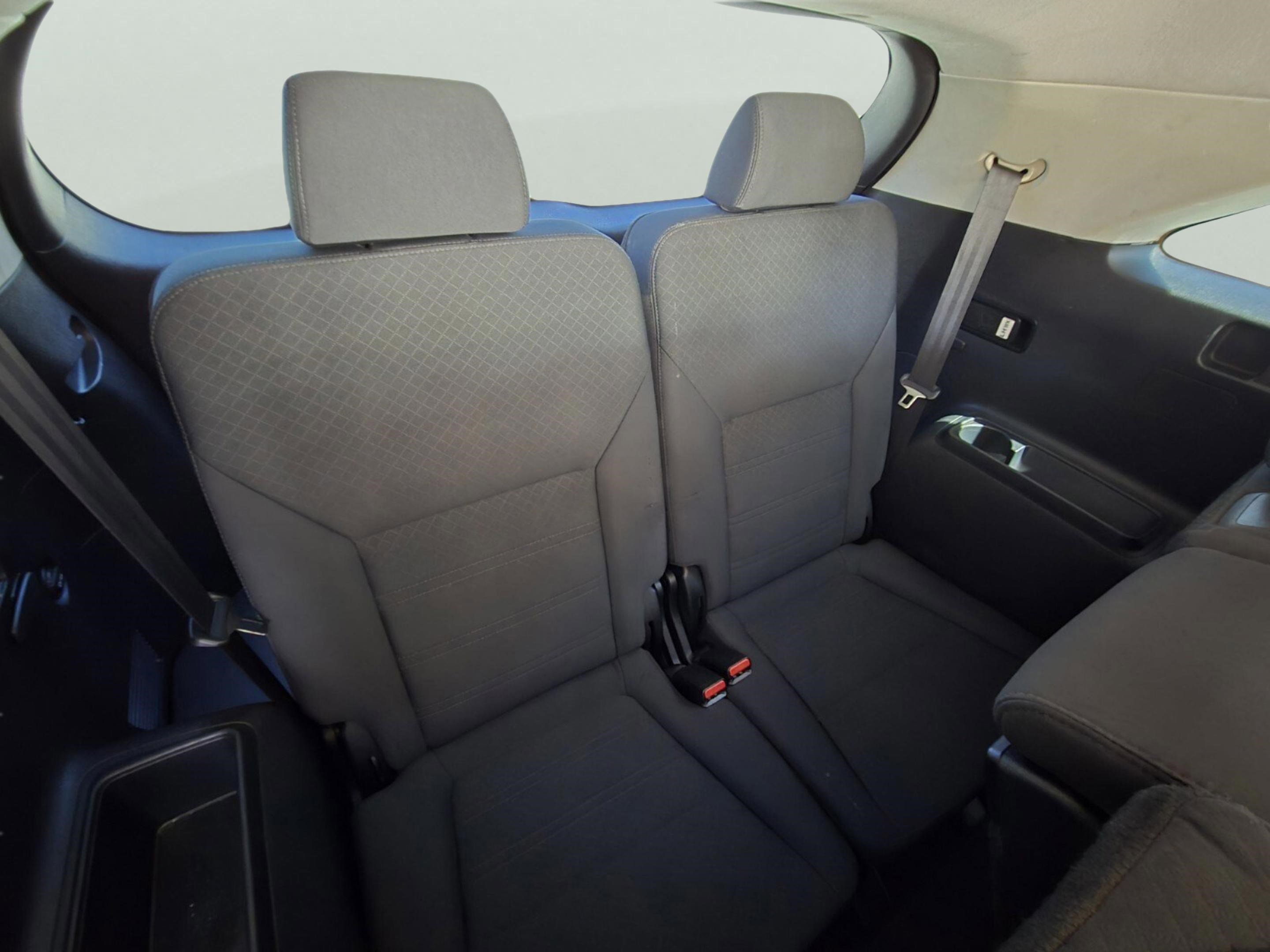 Used 2020 Kia Sorento LX image 29