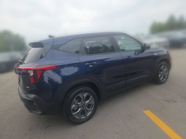 Certified 2026 Kia Seltos LX AWD/4WD image 7