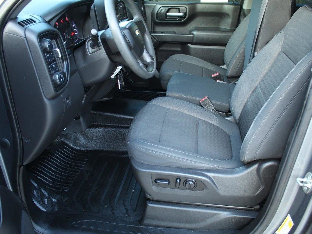 Used 2020 Chevrolet Silverado 1500 W/T w/ Z71 Off-Road Package AWD/4WD image 17