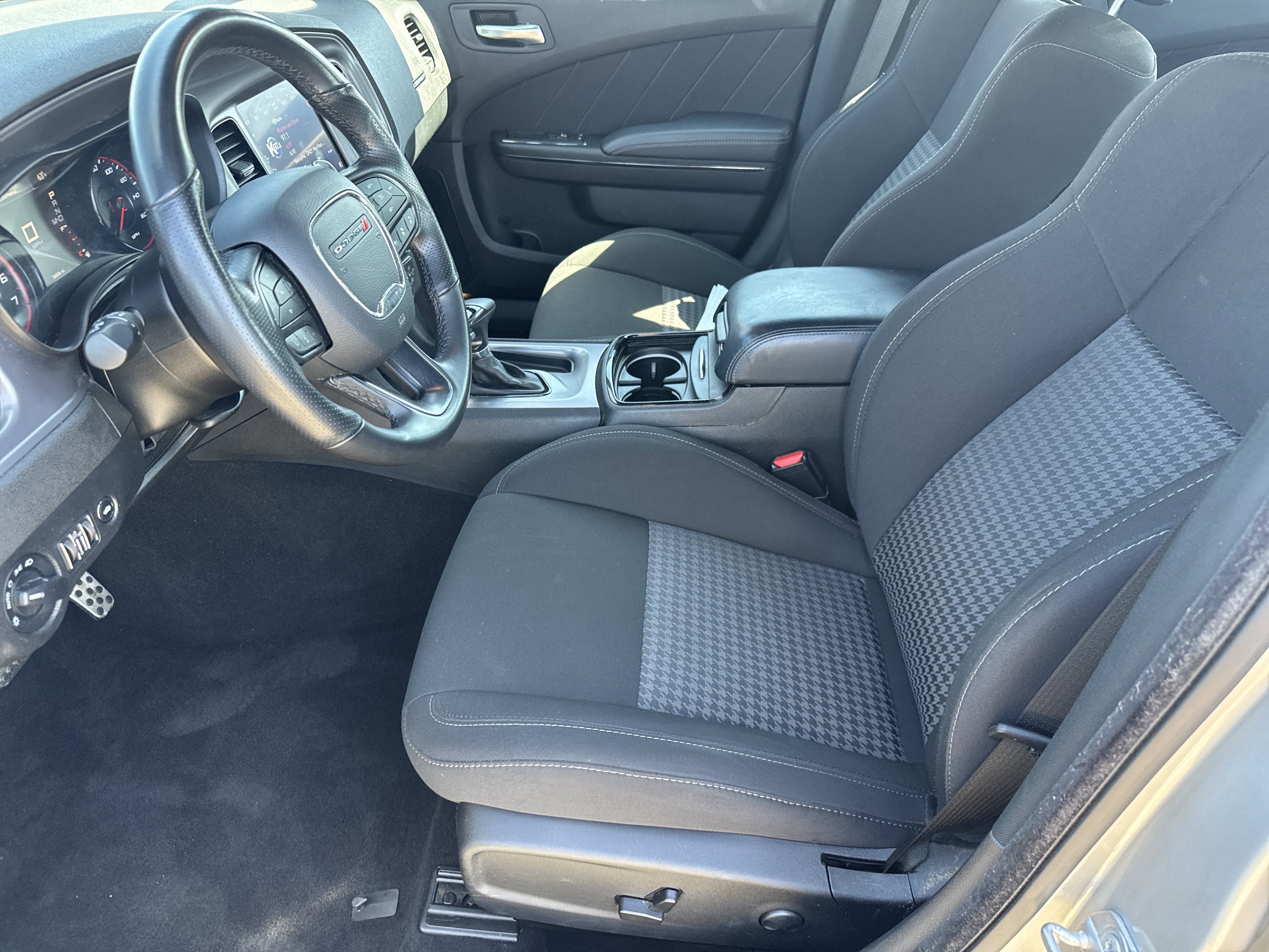 Used 2023 Dodge Charger R/T w/ Blacktop Package image 5