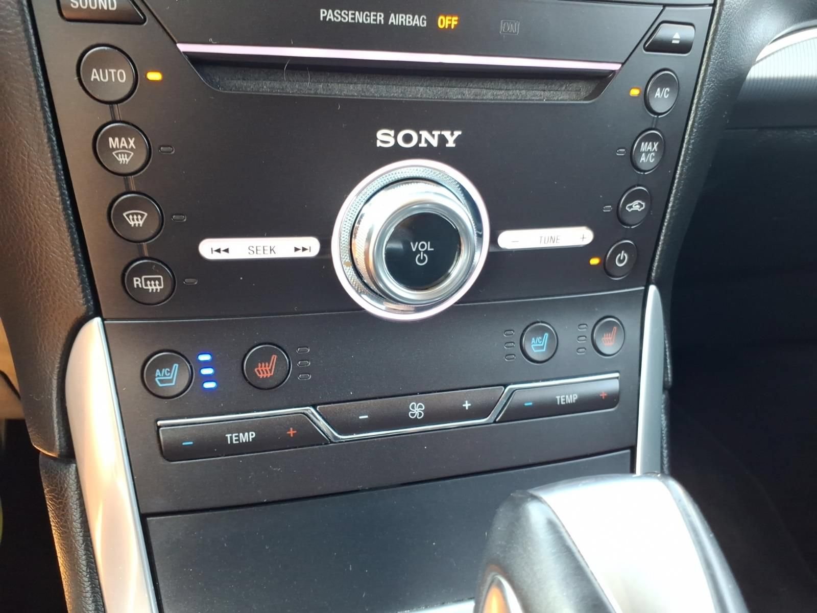 Used 2017 Ford Edge Titanium w/ Equipment Group 301A FWD image 21