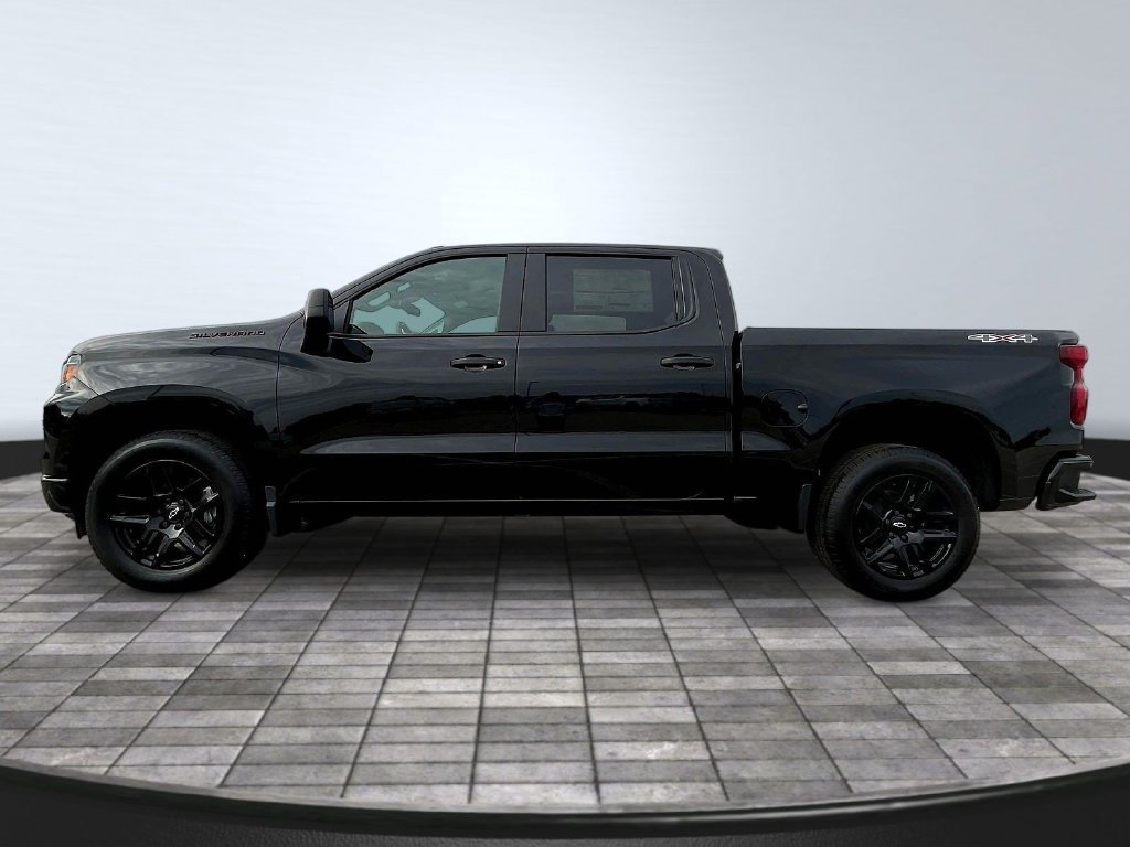 New 2026 Chevrolet Silverado 1500 Custom w/ LPO, Dark Essentials Package AWD/4WD image 8