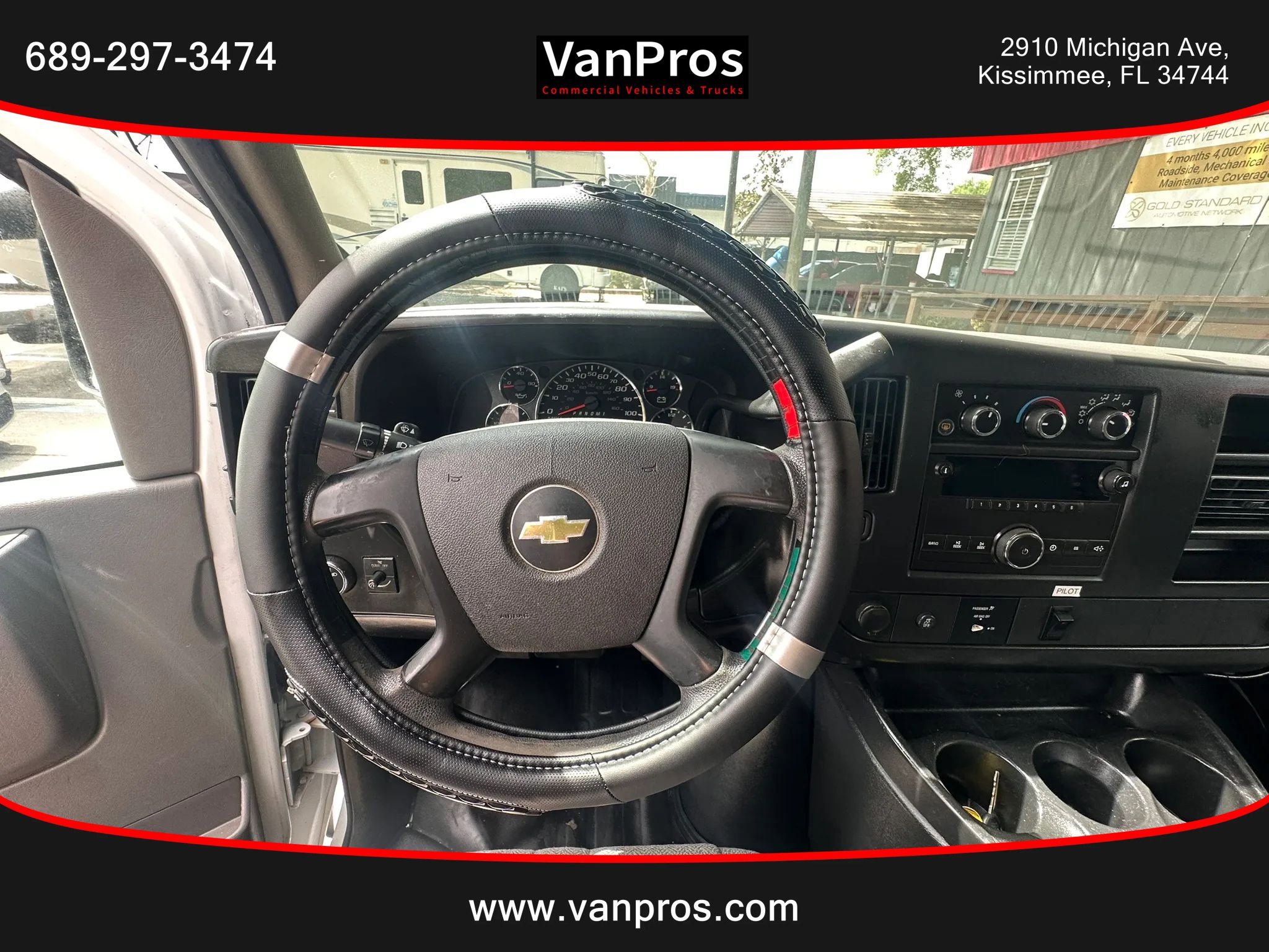 Used 2013 Chevrolet Express 3500 Extended image 10