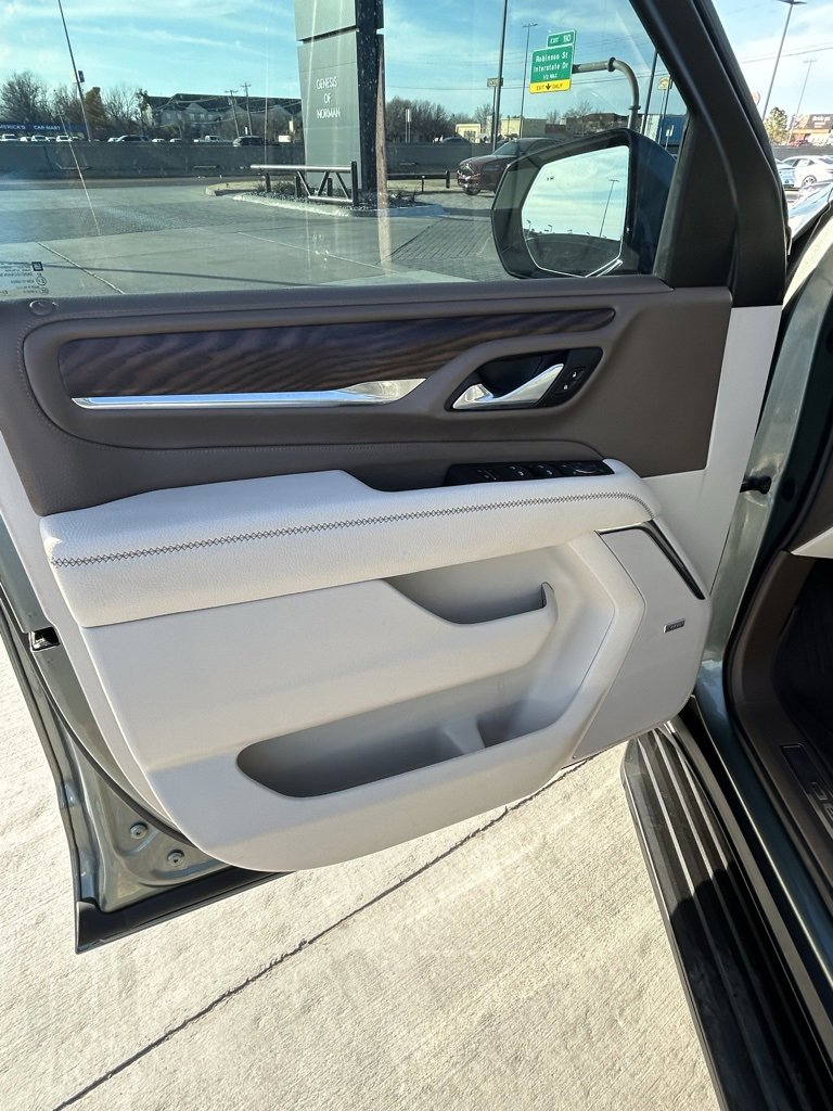 Used 2023 GMC Yukon Denali w/ Max Trailering Package image 10