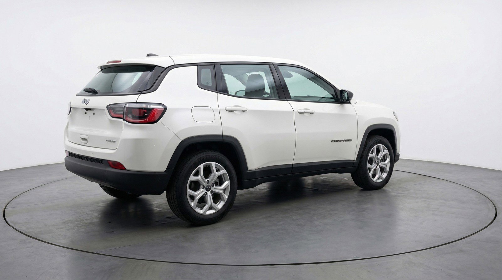 Used 2025 Jeep Compass Latitude AWD/4WD image 9