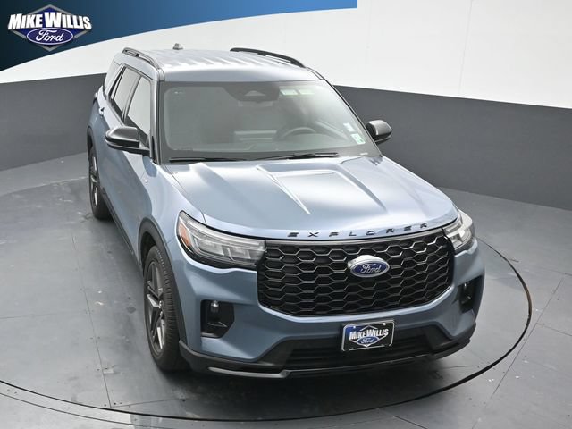 Used 2025 Ford Explorer ST-Line w/ Premium Package RWD image 10