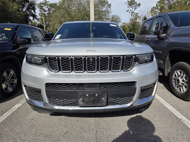 Used 2024 Jeep Grand Cherokee L Limited w/ Luxury Tech Group II image 2