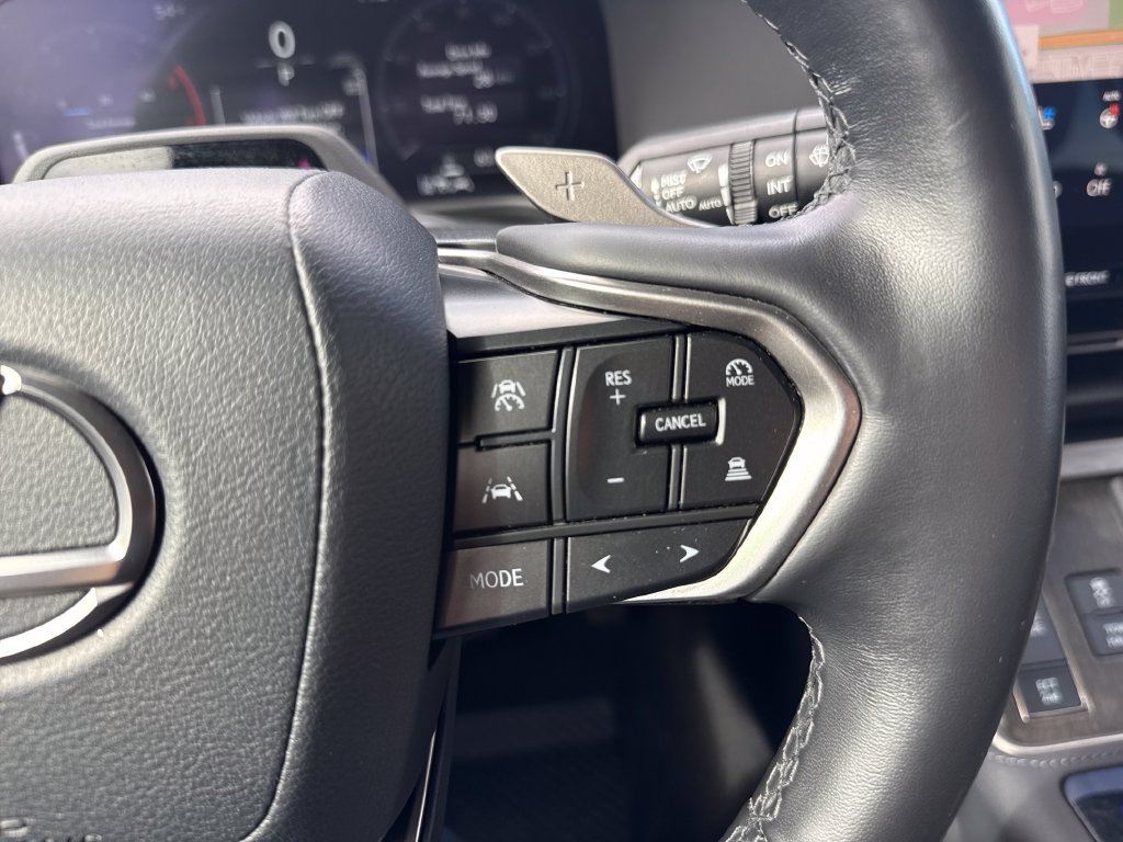 Used 2024 Lexus GX 550 w/ Cold Area Package AWD/4WD image 17
