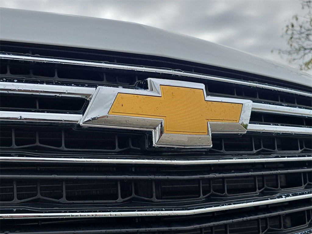 Used 2023 Chevrolet Traverse LT image 32