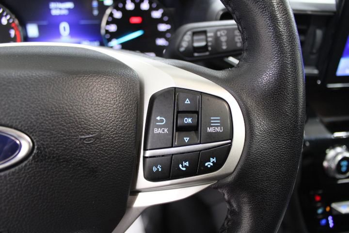 Used 2023 Ford Explorer Limited w/ Equipment Group 301A image 40