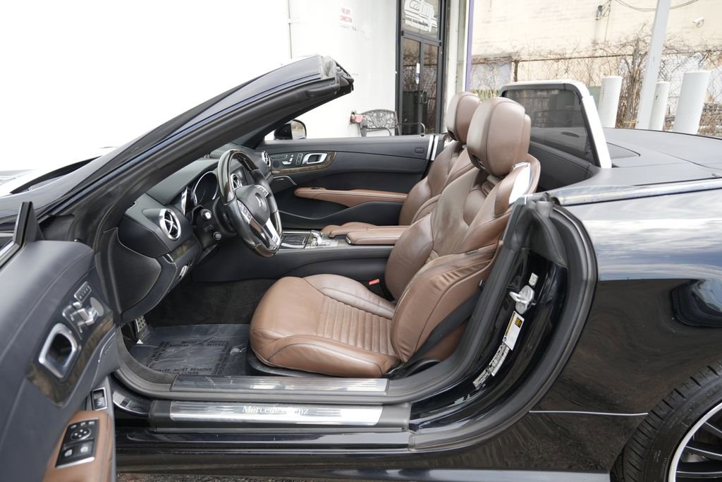 Used 2015 Mercedes-Benz SL 400 image 24