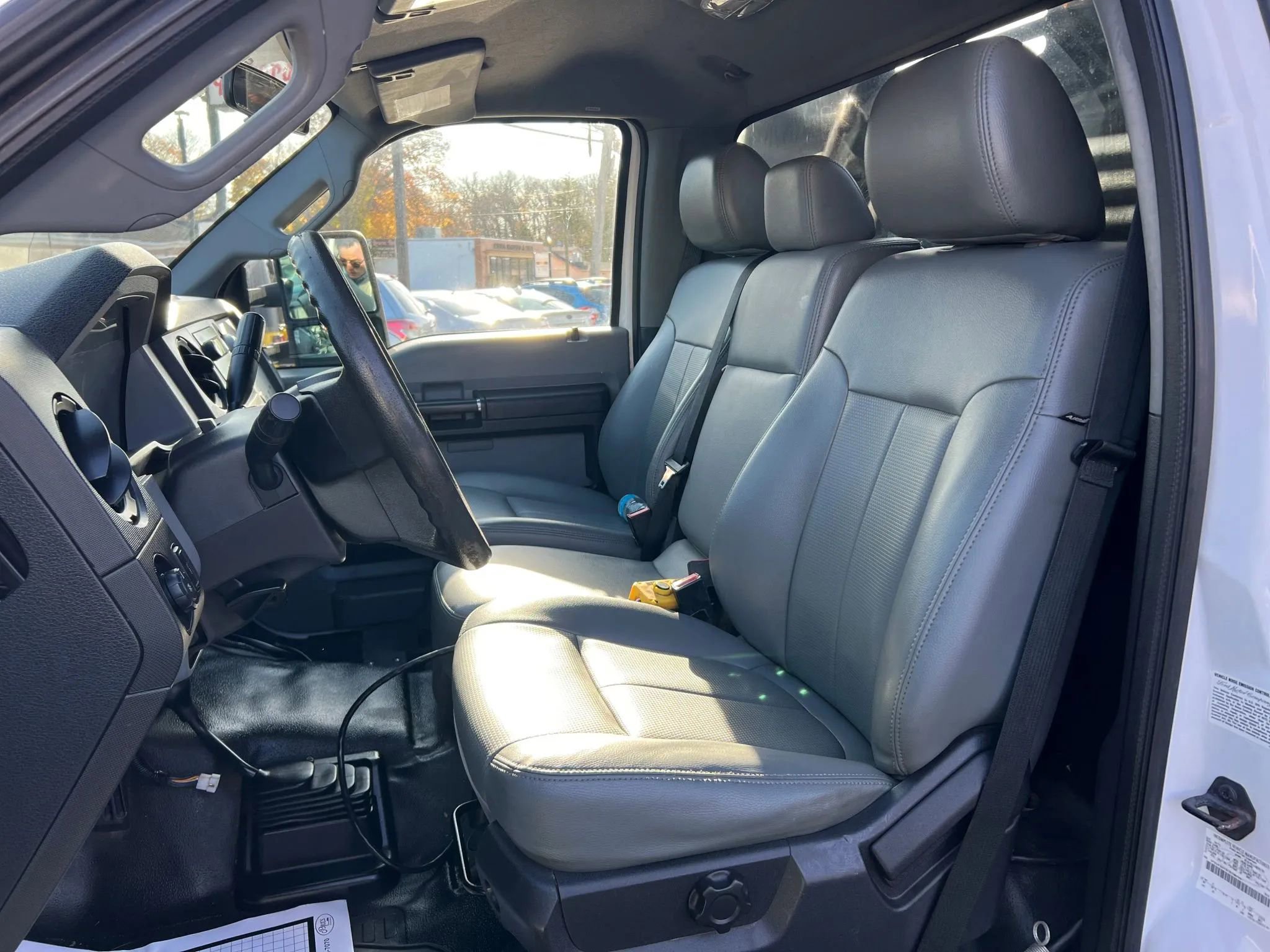 Used 2012 Ford F550 4x4 Regular Cab Super Duty w/ PWR Equipment Group image 11
