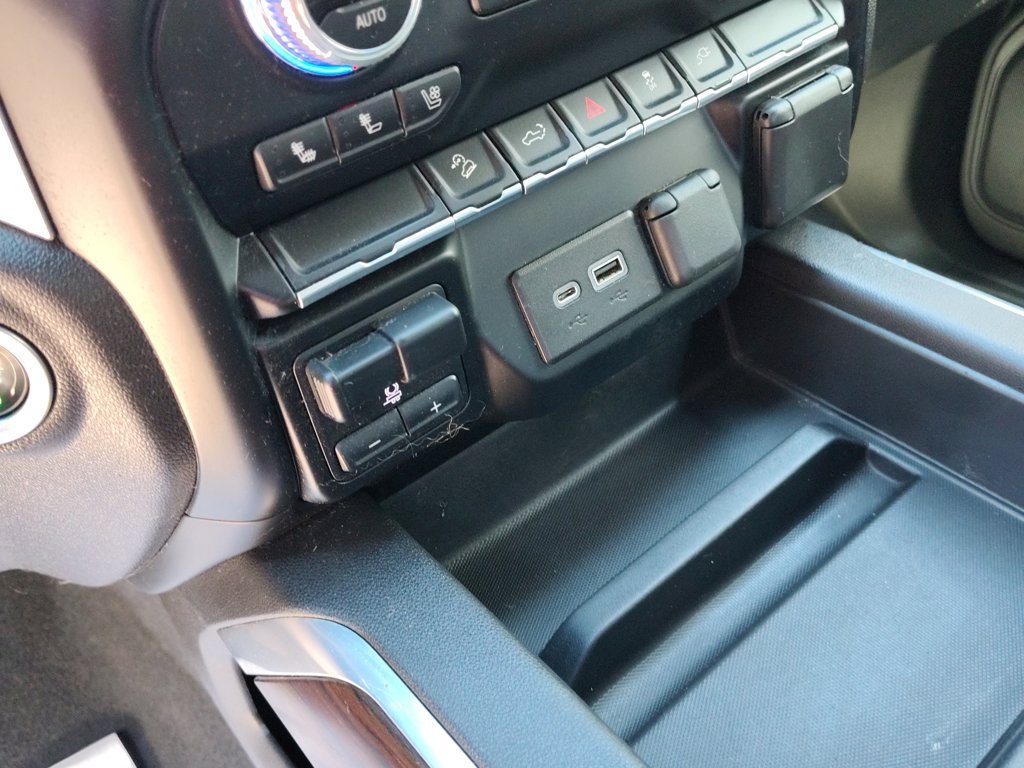 Certified 2022 GMC Sierra 1500 SLT w/ SLT Premium Package AWD/4WD image 41