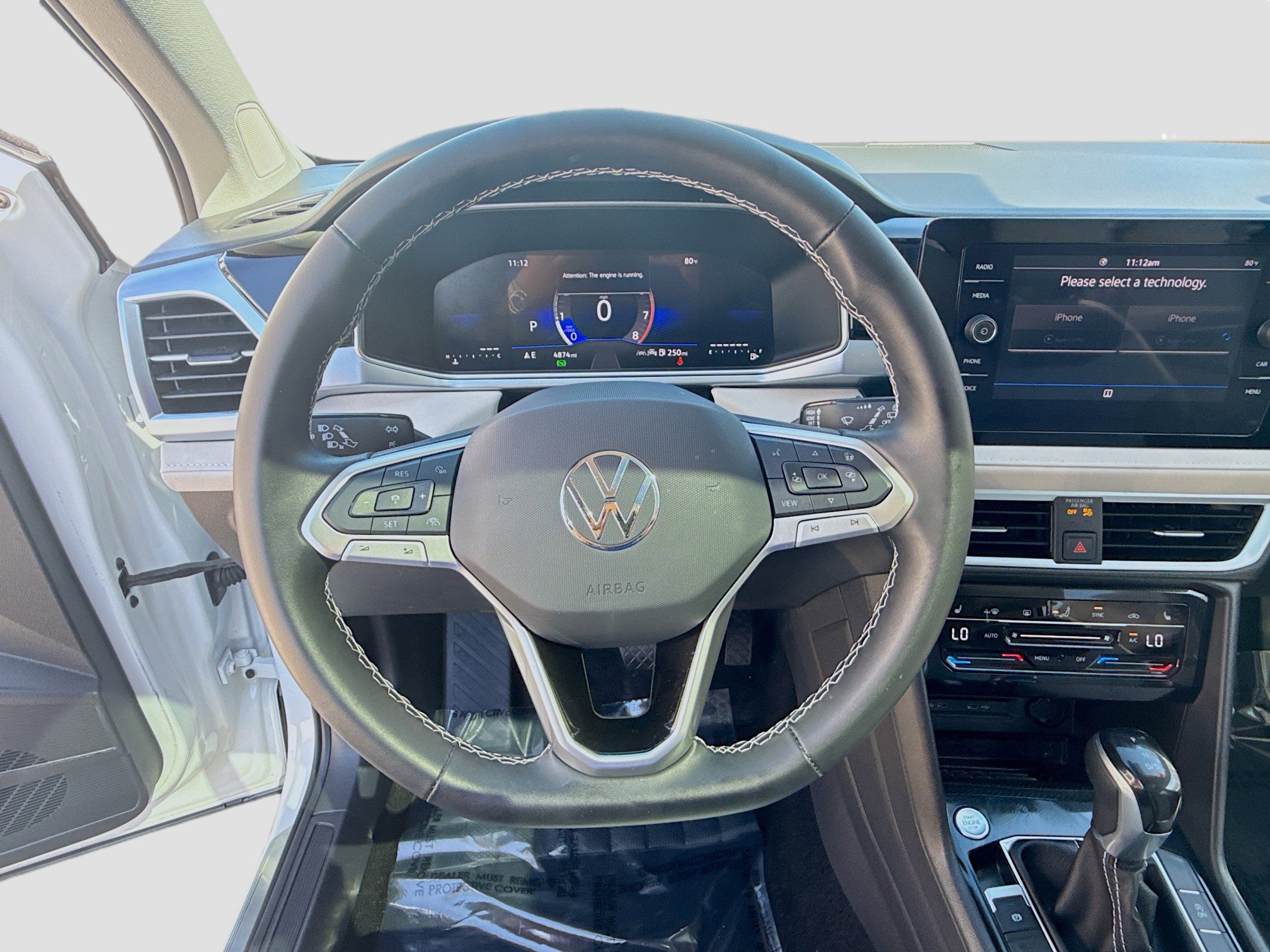 Used 2025 Volkswagen Taos SE image 10