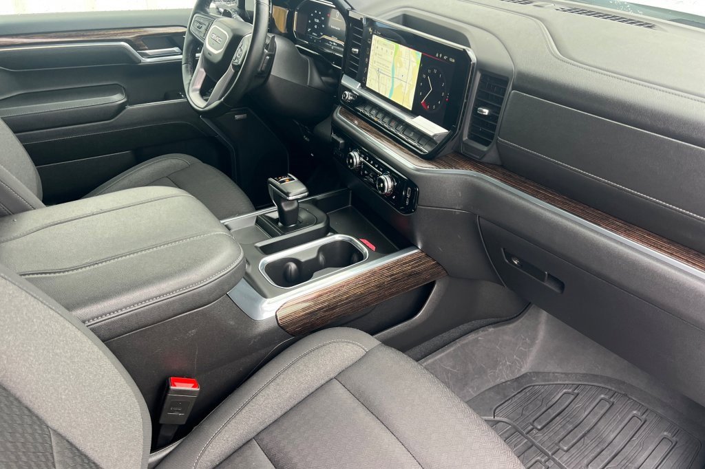 Used 2023 GMC Sierra 1500 Elevation w/ Preferred Package image 12