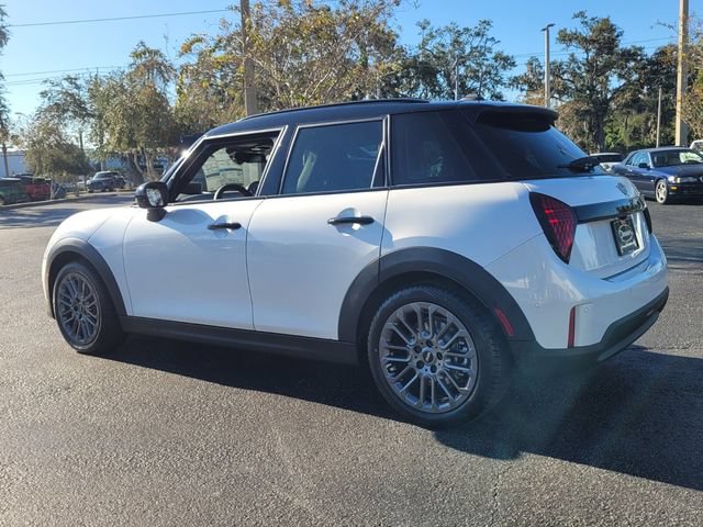 New 2026 MINI Cooper 4-Door Hardtop FWD image 5
