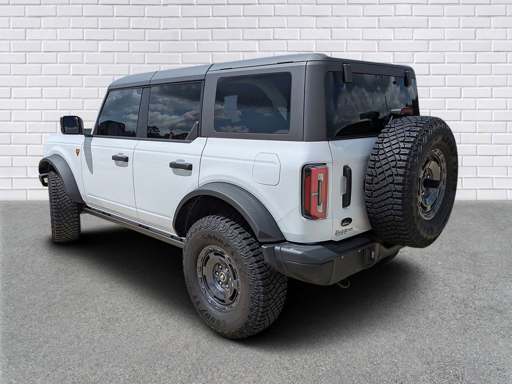 Used 2024 Ford Bronco Badlands image 3
