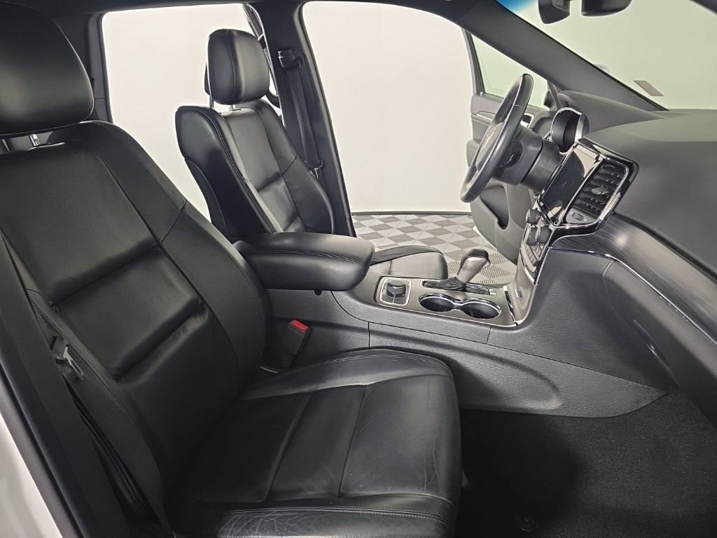 Used 2019 Jeep Grand Cherokee Limited image 40