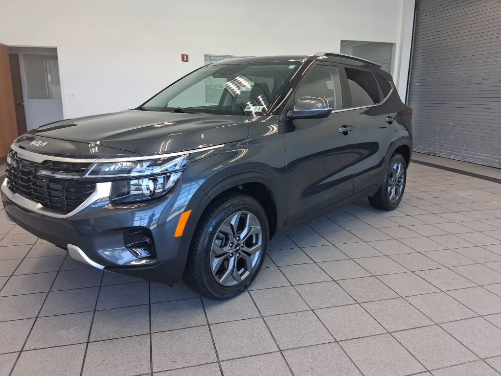 Used 2024 Kia Seltos S image 4