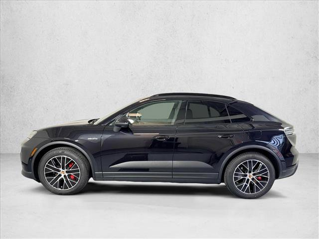Used 2026 Porsche Macan 4S Electric AWD/4WD image 2