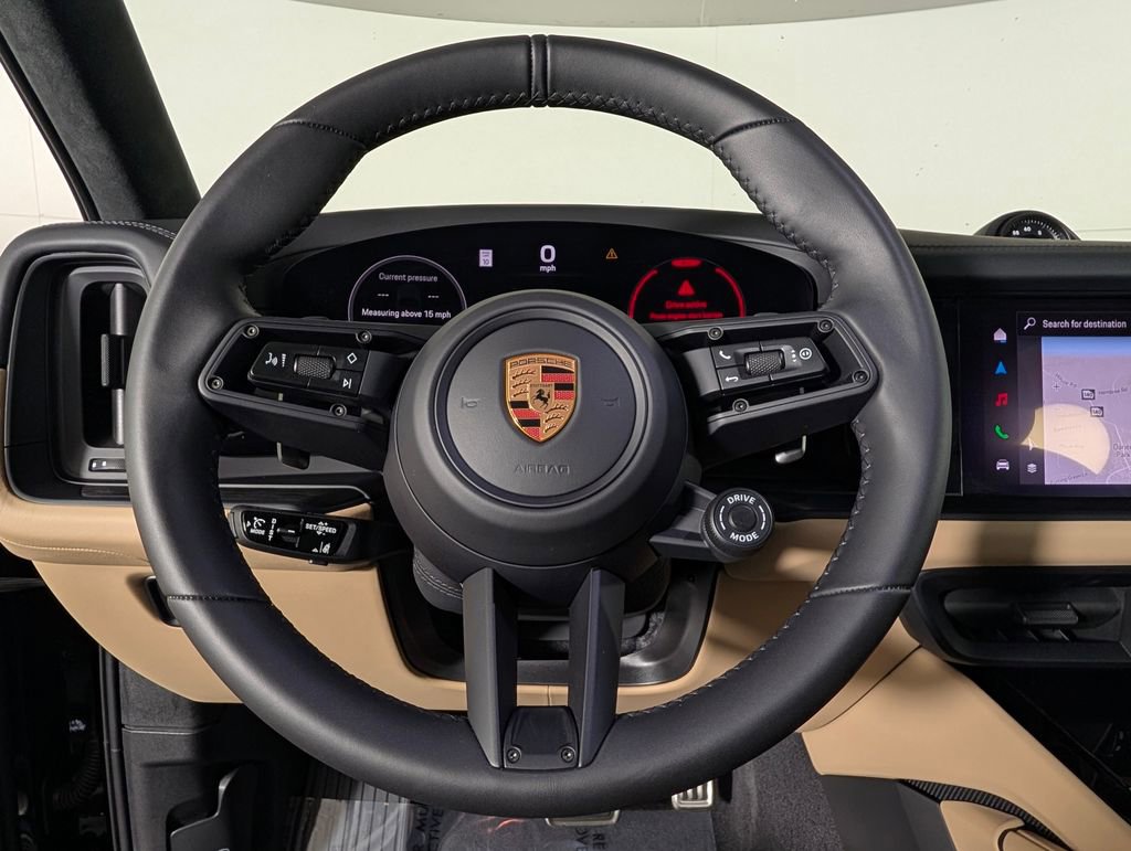 Certified 2026 Porsche Cayenne GTS AWD/4WD image 38