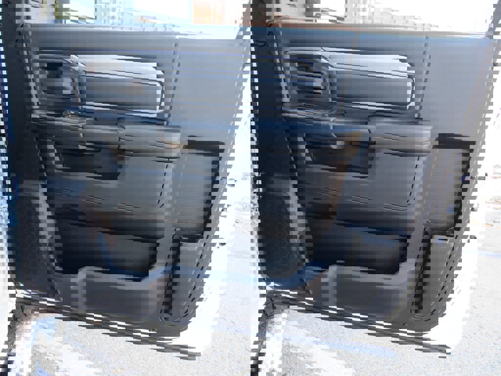 New 2024 RAM 3500 Tradesman image 28