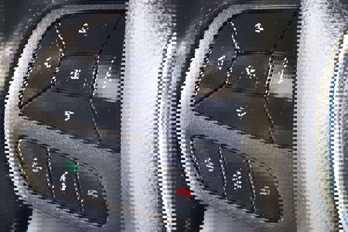 Used 2020 Dodge Challenger SXT w/ Driver Convenience Group image 36