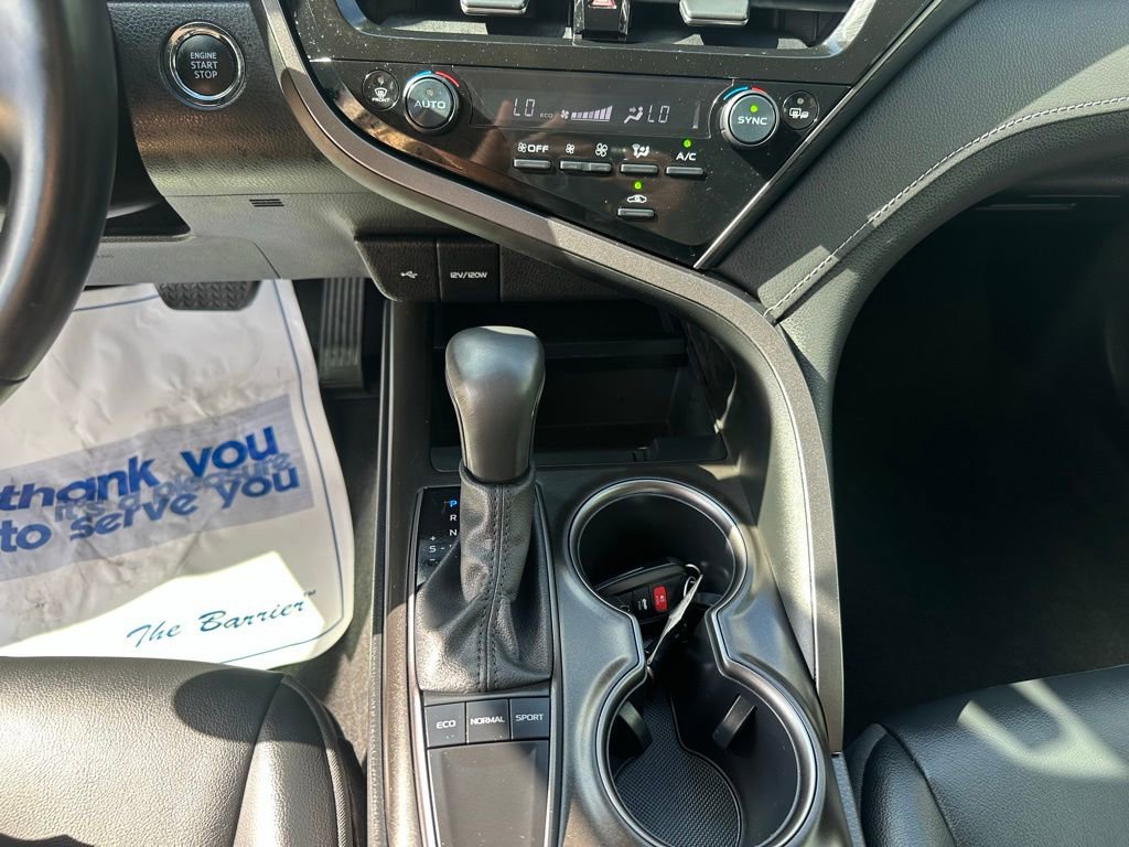 Used 2024 Toyota Camry SE image 16