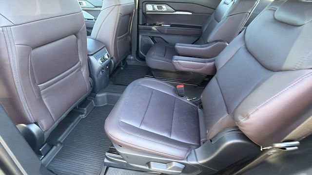 New 2026 Ford Explorer Platinum image 16