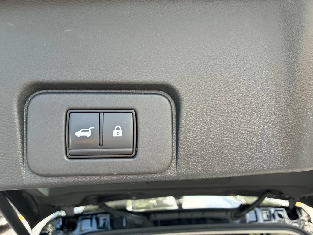 Certified 2023 Nissan Rogue SV w/ SV Premium B Package AWD/4WD image 14