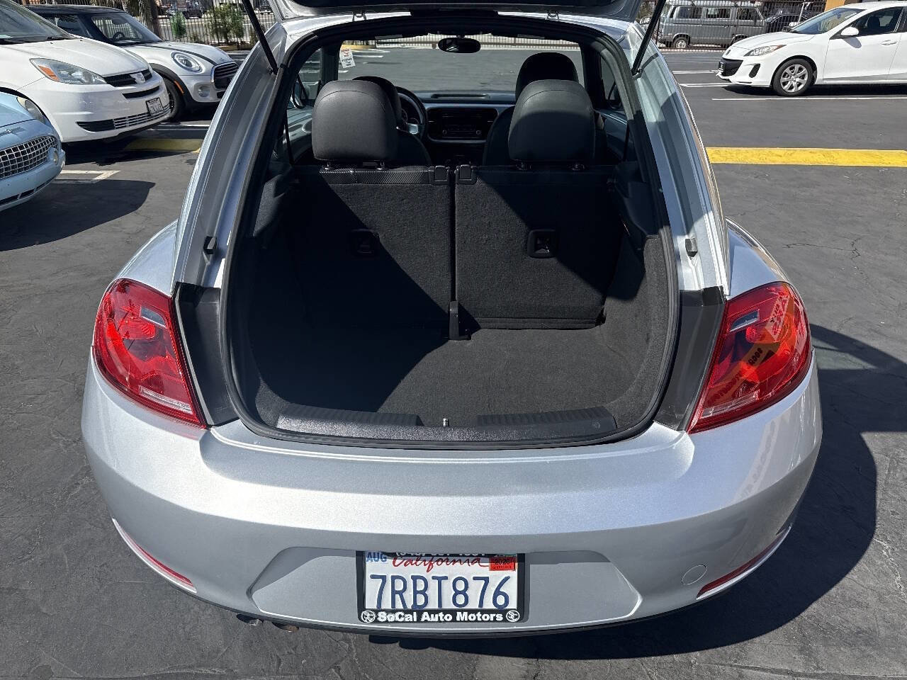 Used 2013 Volkswagen Beetle 2.5 image 18