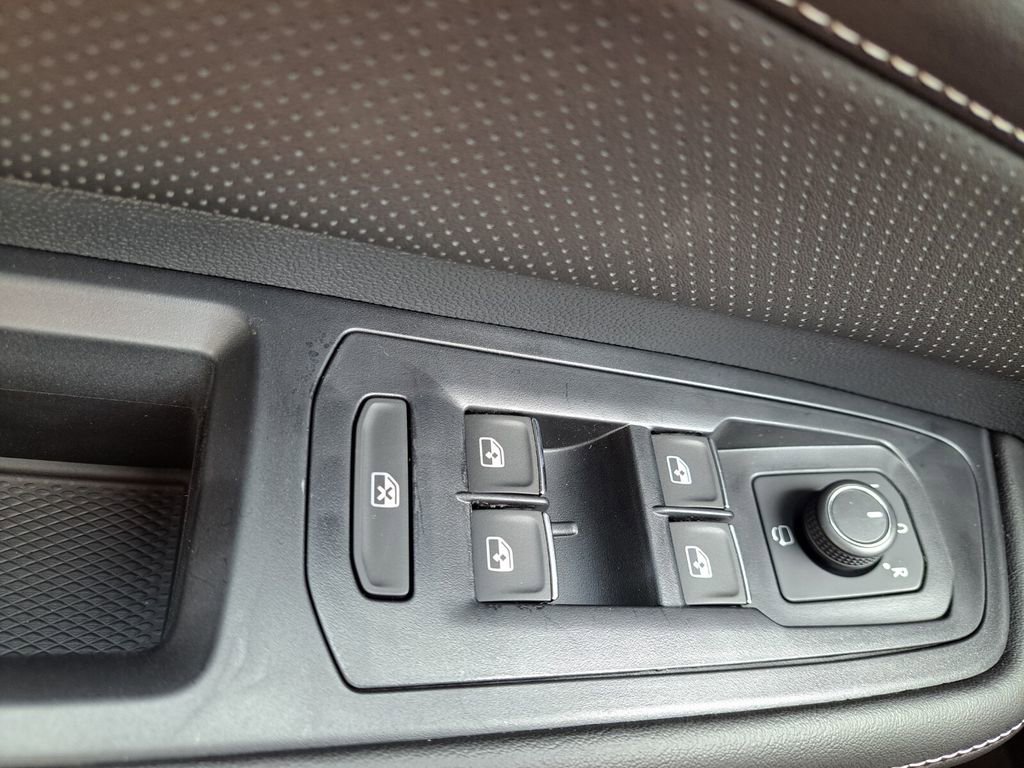 New 2026 Volkswagen Atlas Cross Sport SEL Premium R-Line image 14