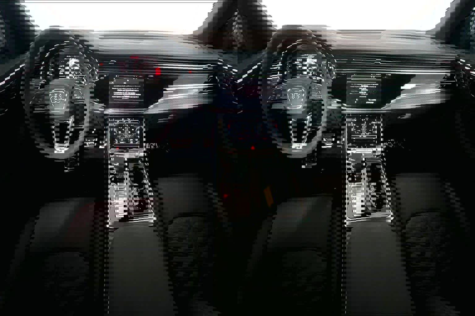 Used 2025 Audi RS Q8 performance image 14