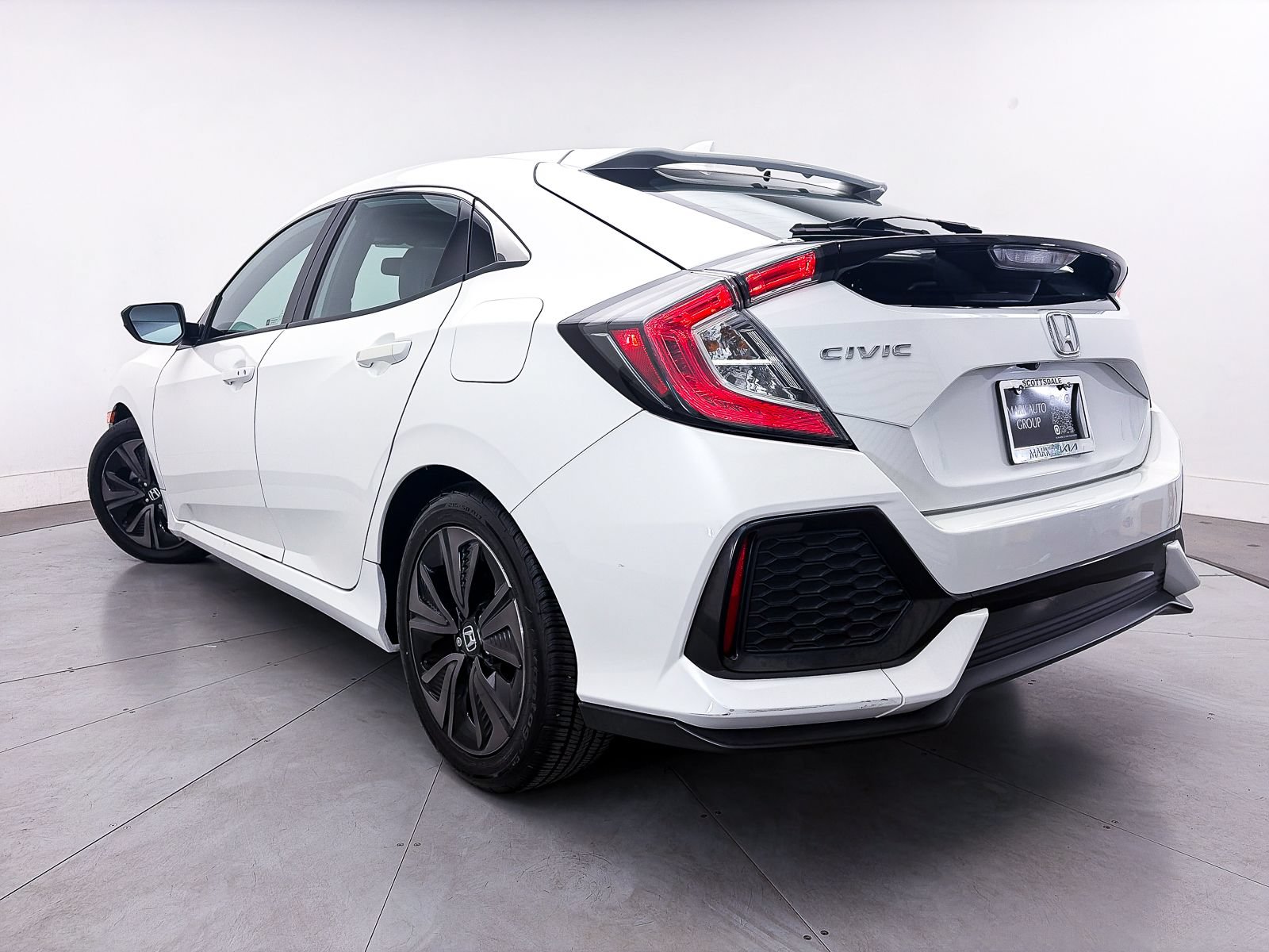 Used 2017 Honda Civic EX-L image 2