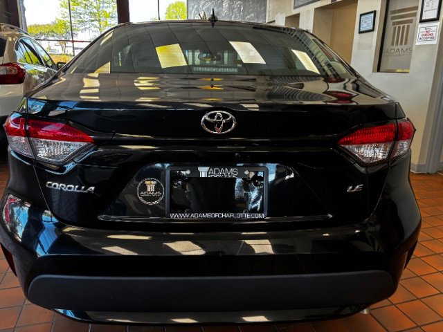 Used 2021 Toyota Corolla LE FWD image 12
