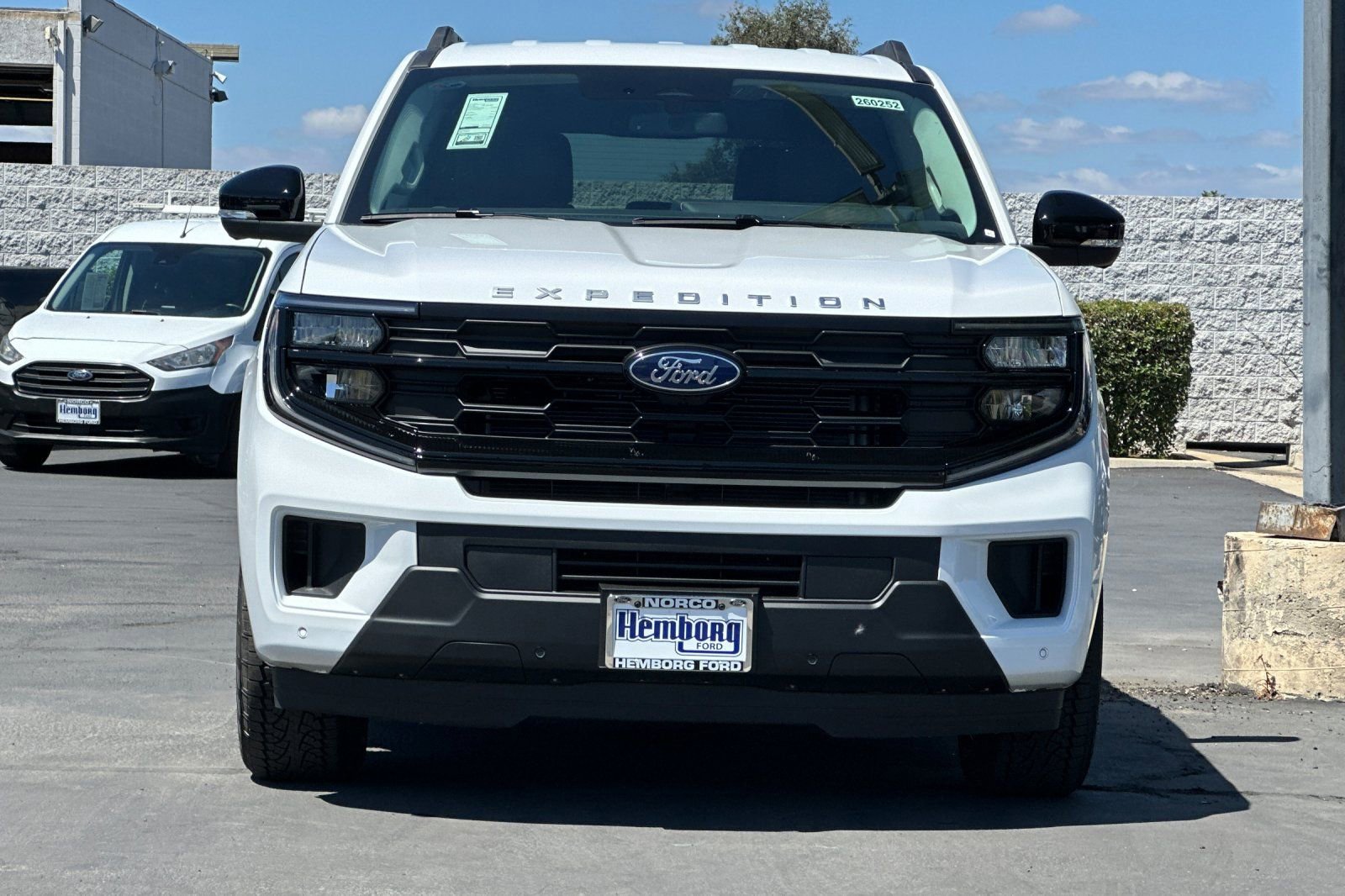 New 2026 Ford Expedition Active image 9