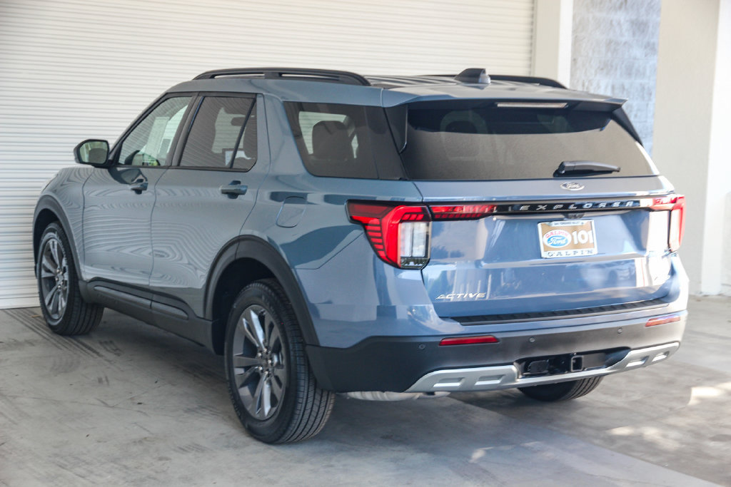 Certified 2026 Ford Explorer Active w/ Active Comfort Package AWD/4WD image 6