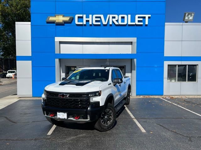 Used 2024 Chevrolet Silverado 1500 ZR2 w/ Technology Package