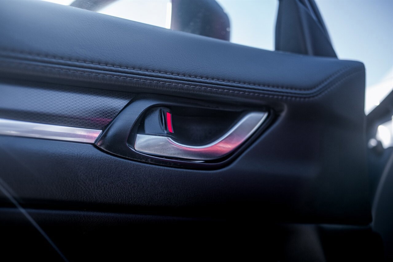 Used 2023 MAZDA CX-5 Carbon Edition image 15