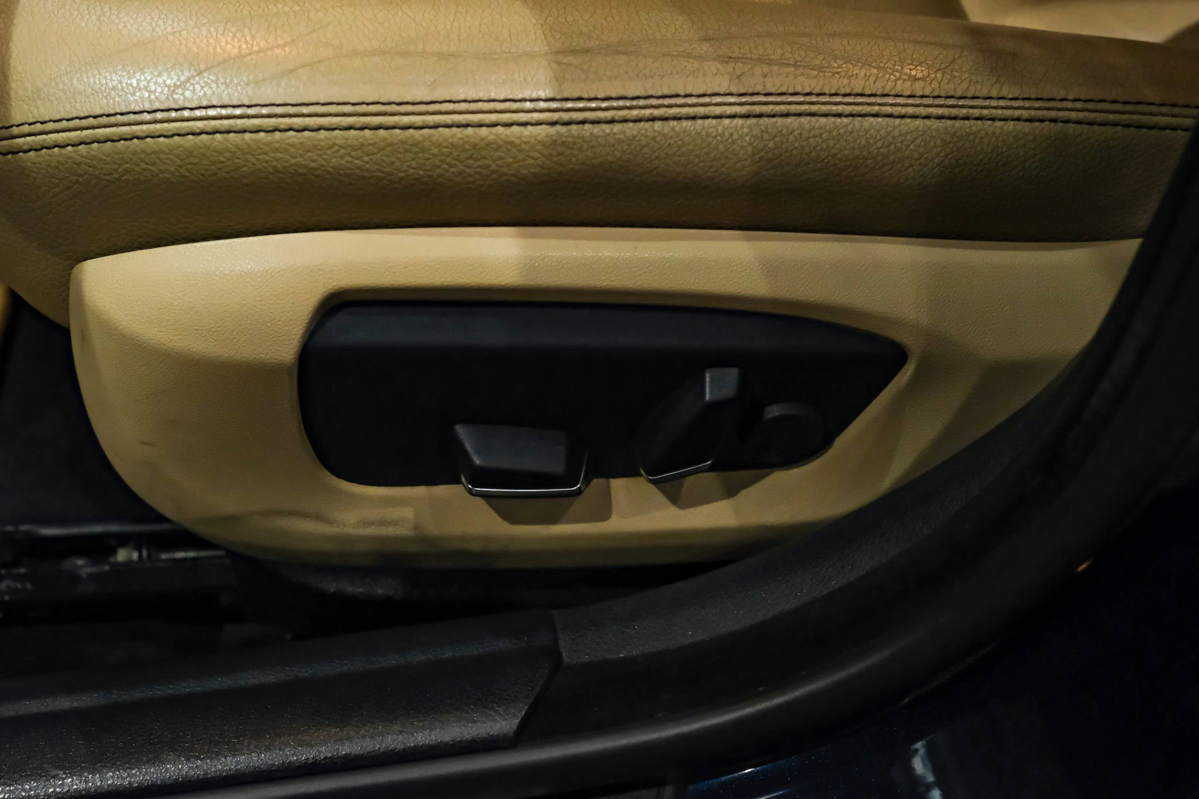 Used 2016 BMW 528i Sedan image 28