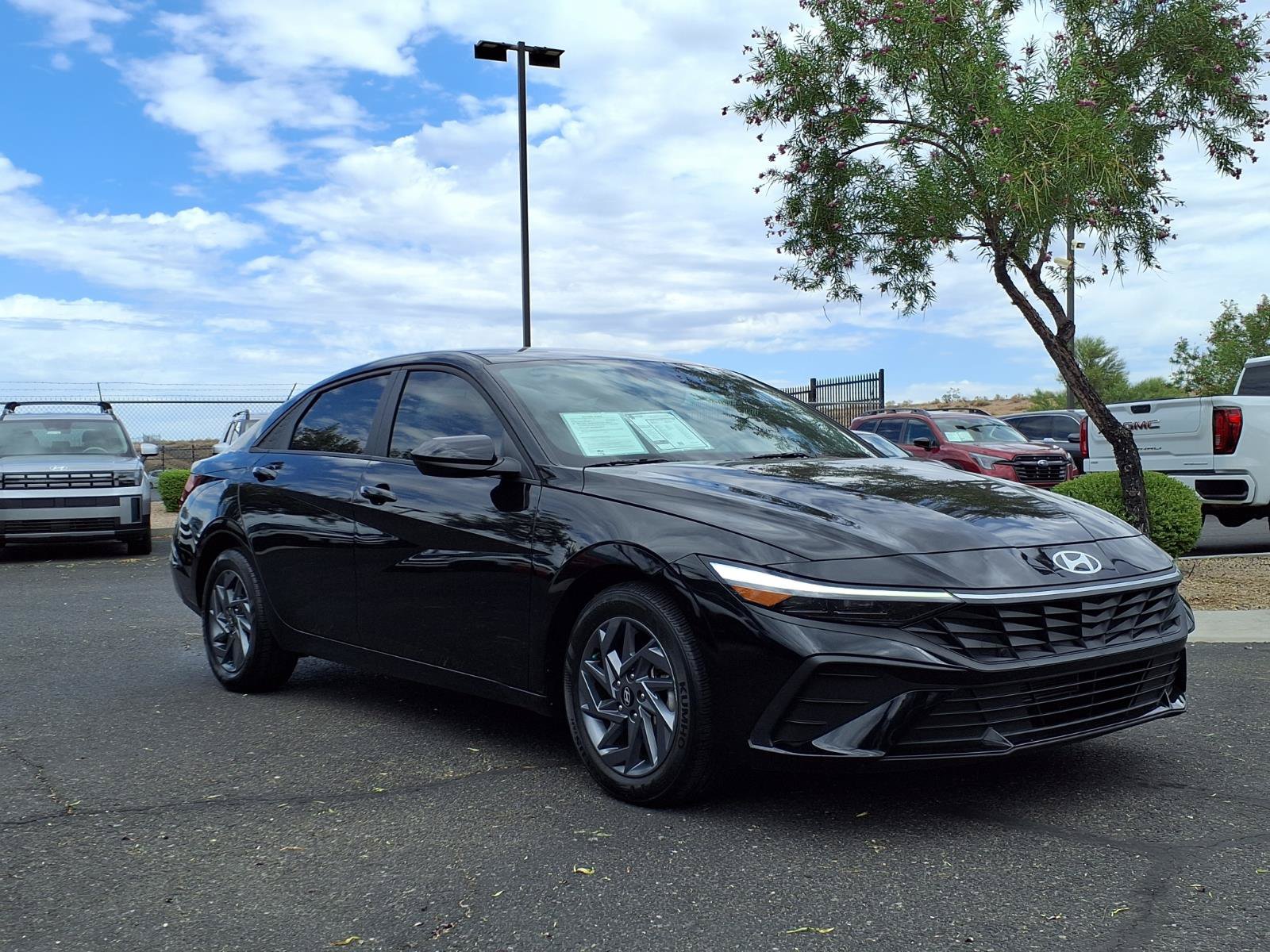 Certified 2024 Hyundai Elantra SEL FWD image 8