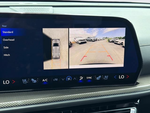 New 2026 Chevrolet Traverse High Country w/ LPO, Floor Liner Package AWD/4WD image 35