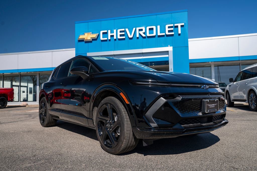 Used 2024 Chevrolet Equinox EV RS image 1