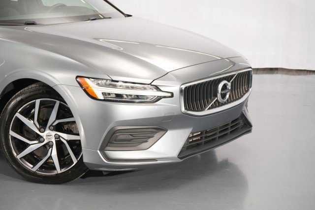 Used 2019 Volvo S60 T6 Momentum AWD/4WD image 7
